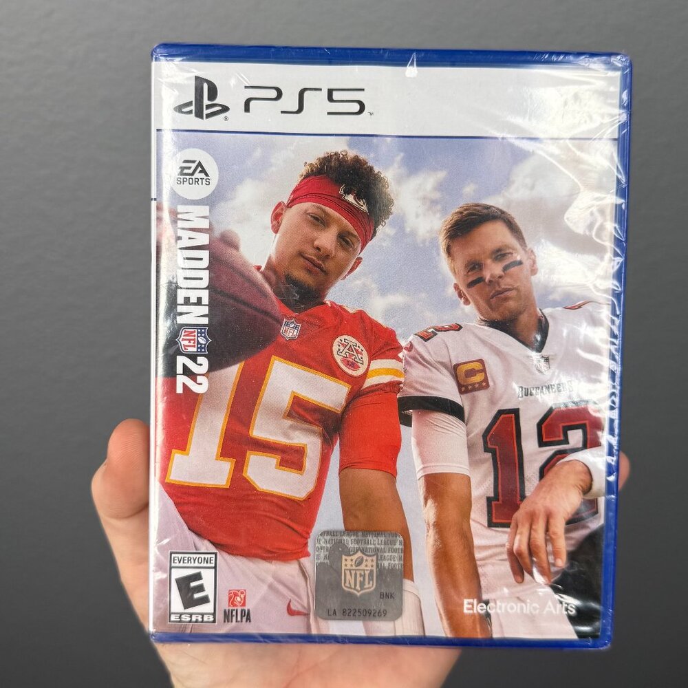 Madden NFL 22 - PlayStation 5 (PS5) - Red/White Cover